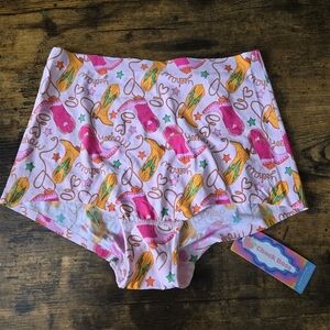 NWT Cheek Boss panties size S boyshorts